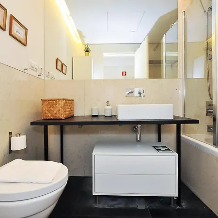 Sunny & Bright Amoreiras - Checkinhome Lissabon